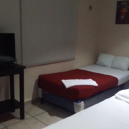 Domus Hotel 圣萨尔瓦多 外观 照片